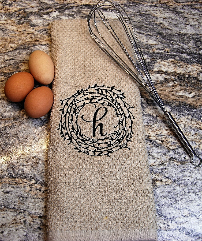 Single Monogram Twig Wreath Embroidered Dish Towel – Personalized Kitchen Towel