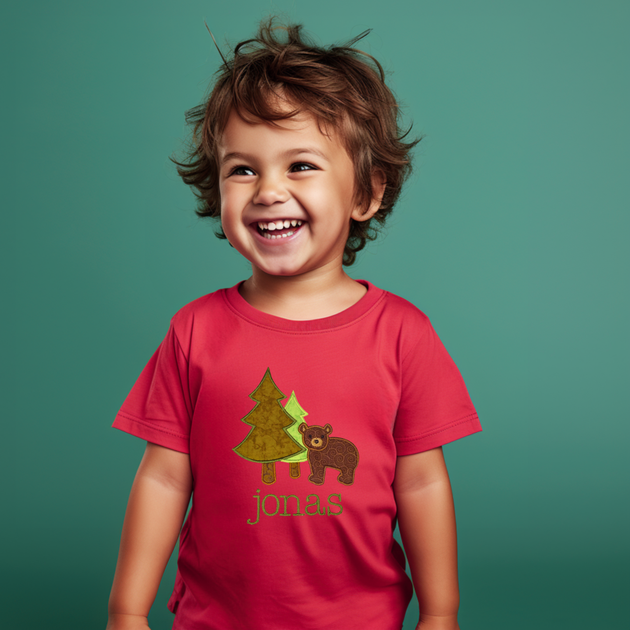 Personalized Bear & Pine Trees Appliqué Kids T-Shirt – Custom Name Woodland Adventure Tee