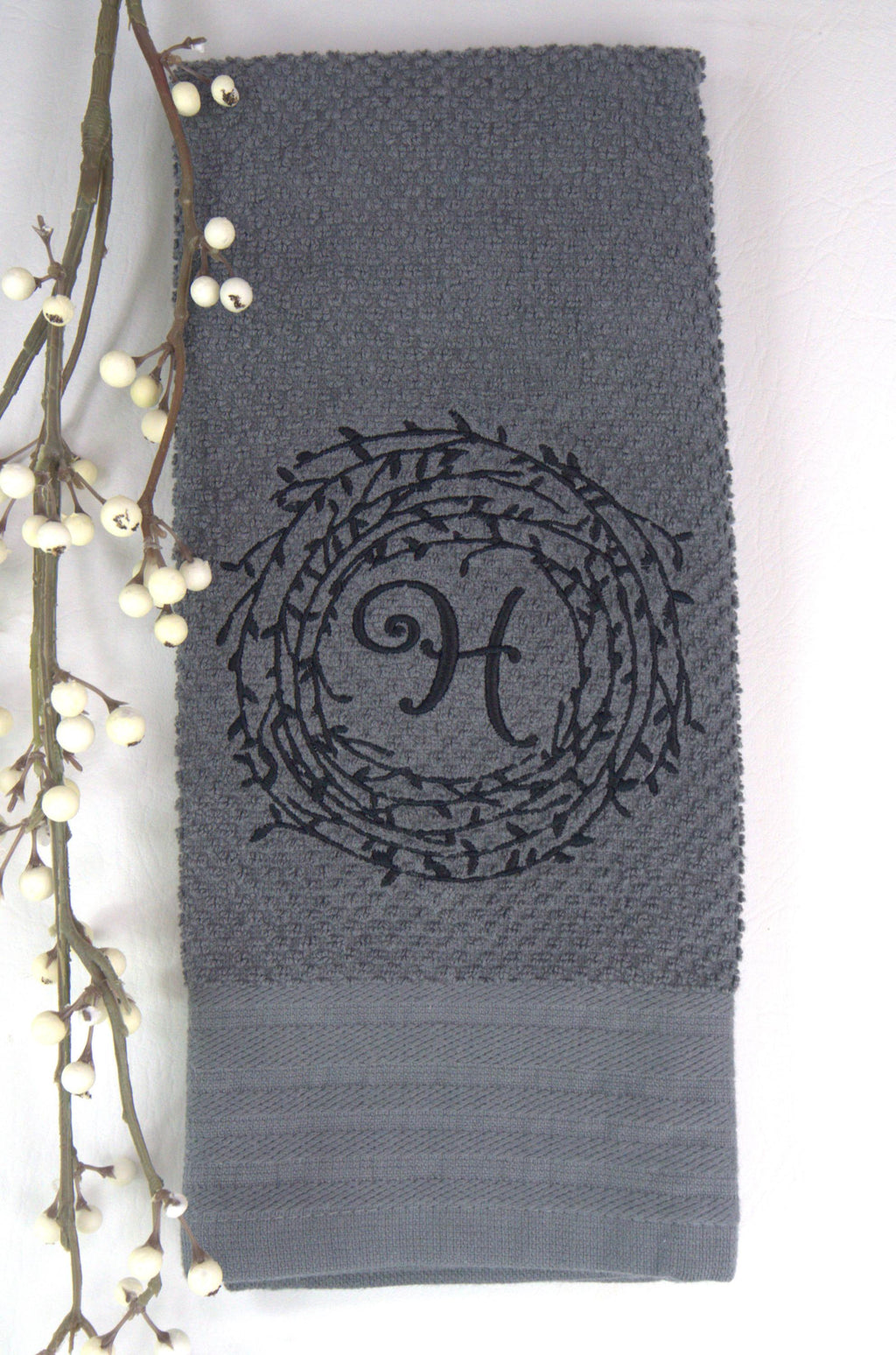 Single Monogram Twig Wreath Embroidered Dish Towel – Personalized Kitchen Towel